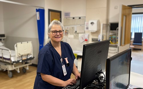 WUTH Photo of a nurse using a computer in the endoscopy department